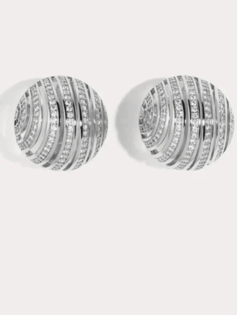 Lili Claspe x Jasmine Tookes Earrings - Picture 3 of 4